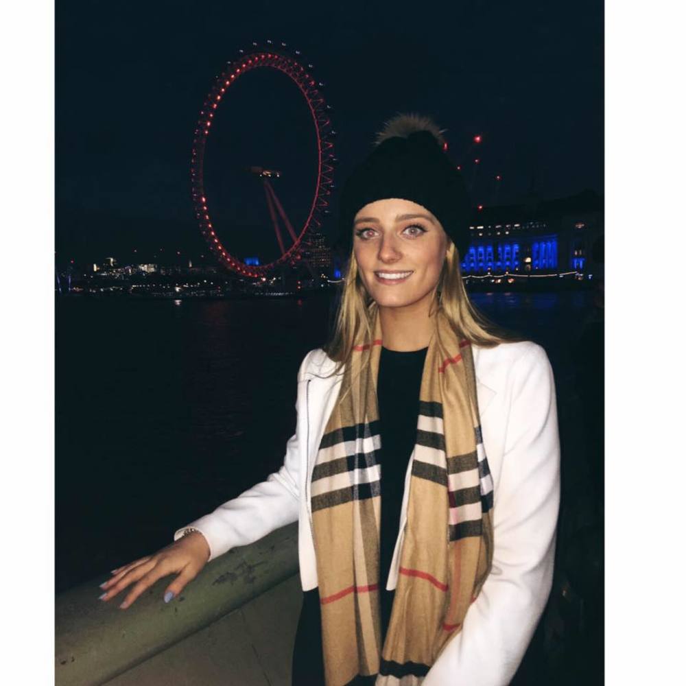 Meet your Posher, Claire